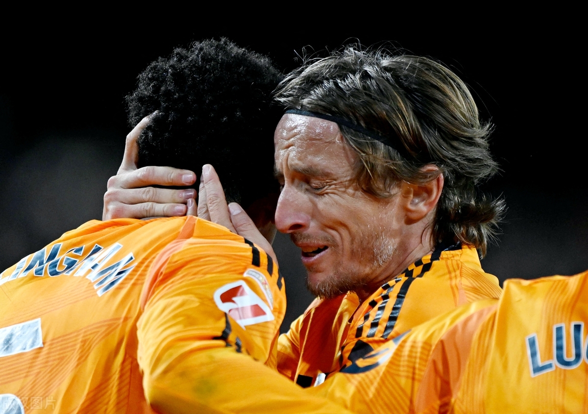 瓦伦西亚完胜巴萨，格列兹曼统治全场的简单介绍