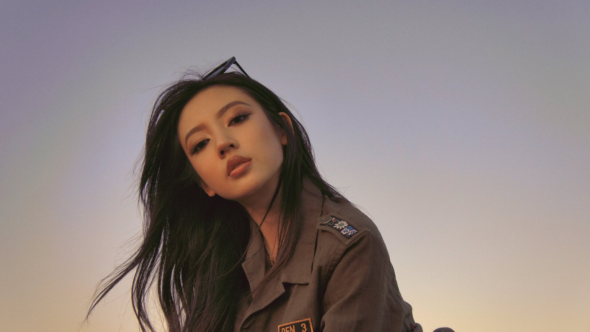 爱游戏官方-当北美灰熊闯入岭南夜空，一场关于原始力量的篮球献祭