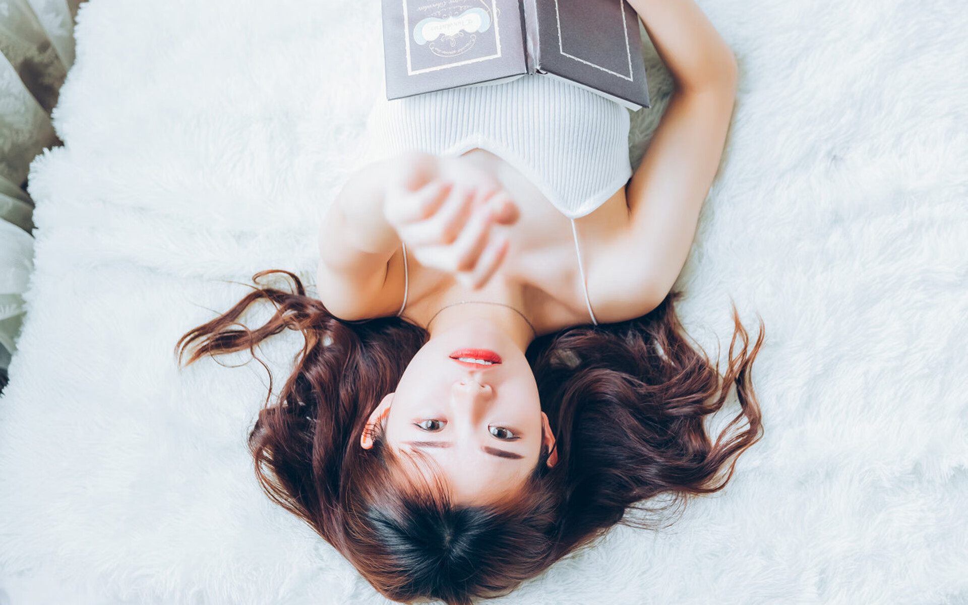 爱游戏APP-冰封北境，当克莱在北京的地板上喷发佛光