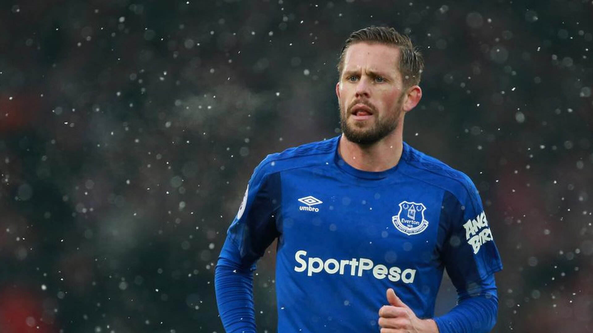 窒息式压迫与一道逆流，凯塞多在美式战术铁幕下的独舞